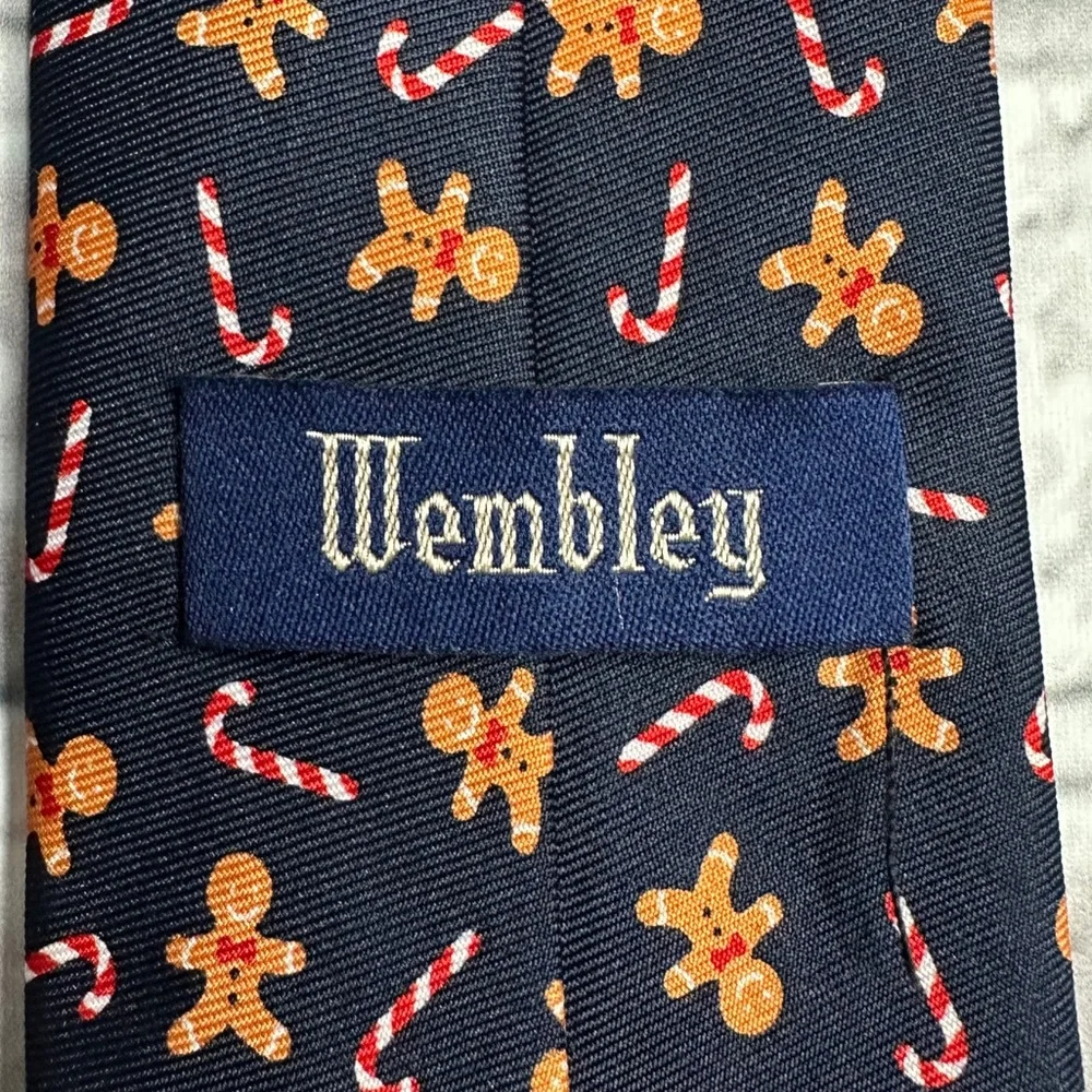 Wembley Boys Navy Gingerbread & Candy cane Clip On Tie ONE SIZE (RN 43170)